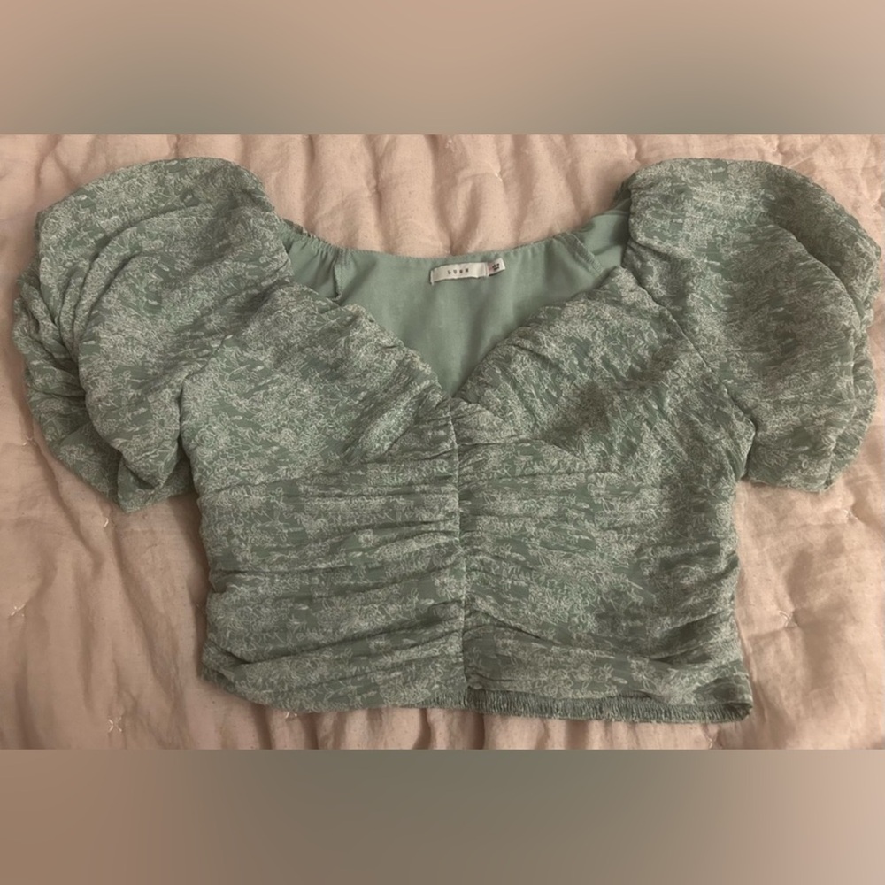 Nordstrom Rack Lush Sage Floral Textured Ruched Top